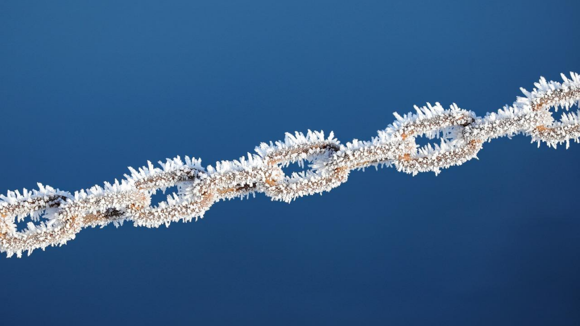 Comment choisir la chaine a neige ideale pour vos sorties en montagne